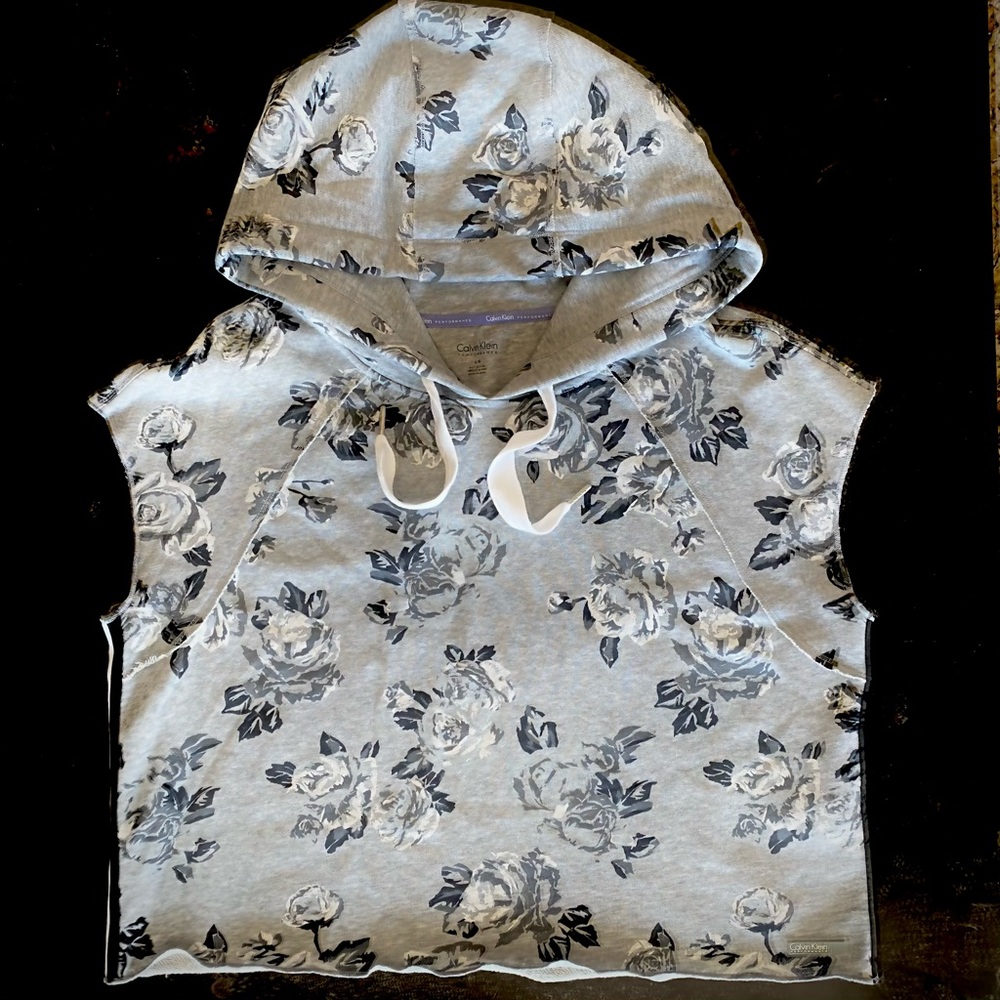 💕HOST PICK💕 NWT Calvin Klein Sleeveless Cropped Hoodie